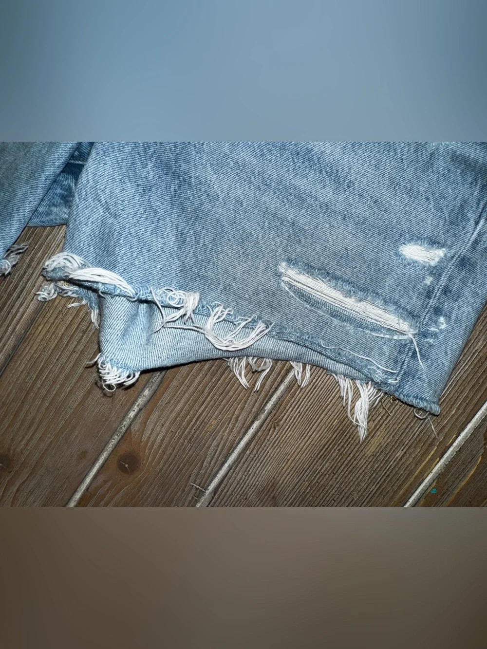Agolde Parker Long high-Rise Light Blue distressed Denim Shorts